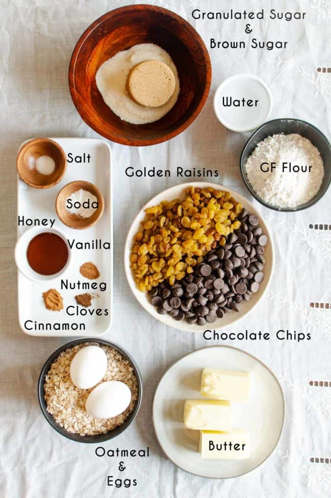 Ingredient photo for items needed in golden raisin oatmeal cookies