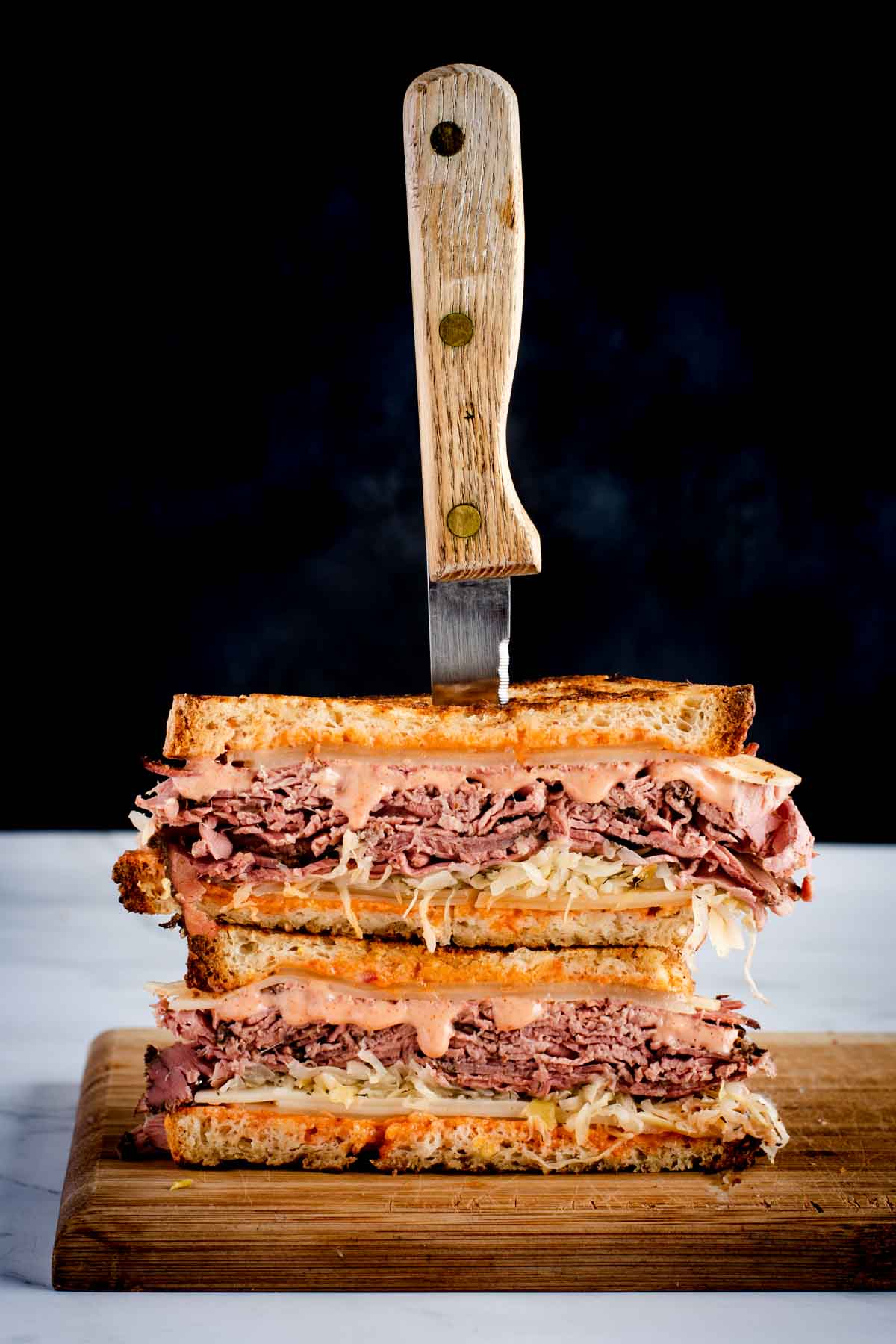 Corned Beef Sandwich With Russian Sauce (Reuben Sandwich Recipe)